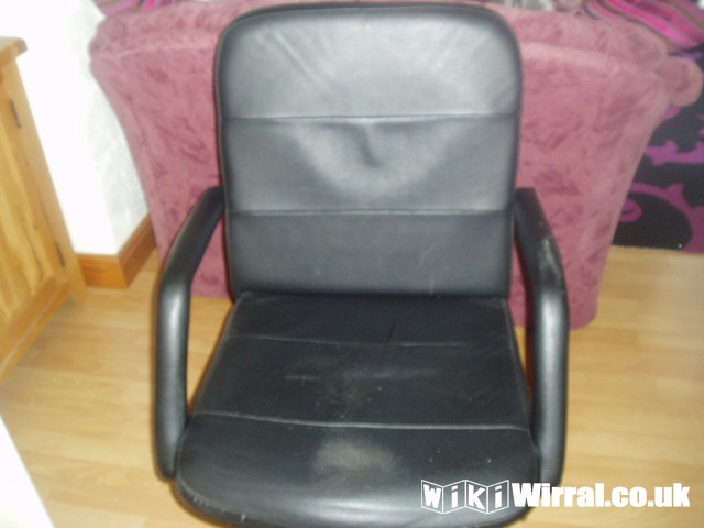 Attached picture chair 3.JPG